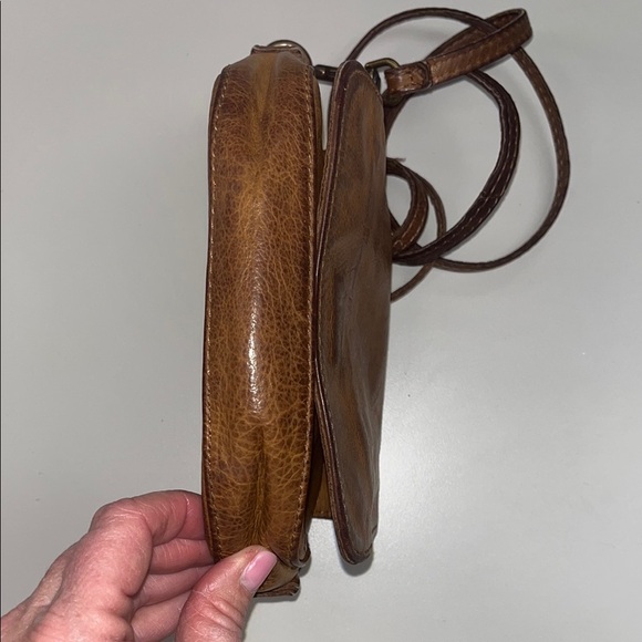 Liebeskind Berlin leather mini crossbody bag/ tan / preowned - Picture 4 of 12